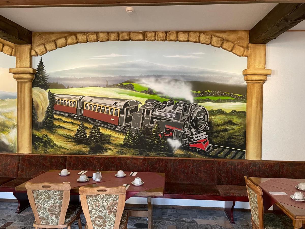 Hotel Gasthof Zum Baren Gernrode  Exteriér fotografie
